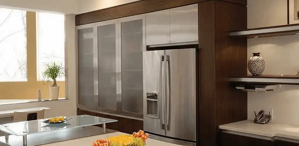Cabinet door replacement and modern kitchen cabinet upgrade in Lakeland, FL